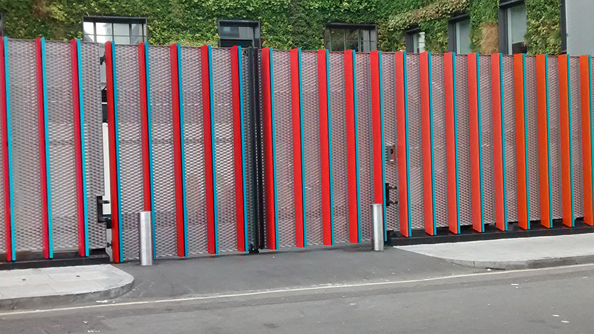 Special infill on automatic double leaf hinged gates for MTV London