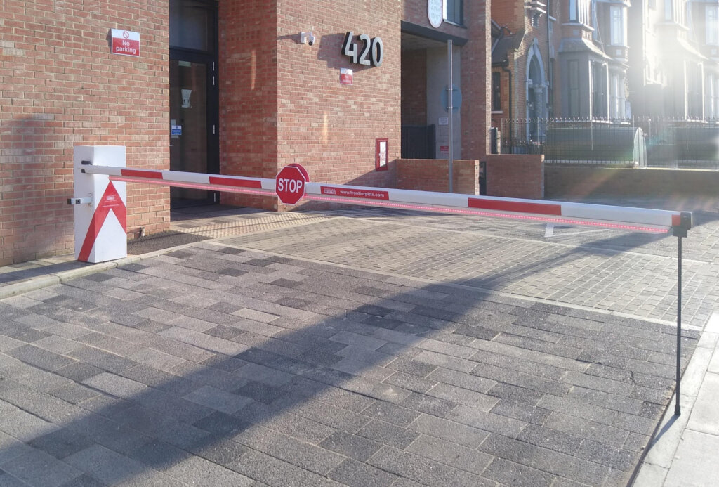 Automatic Rising Car Park Barrier